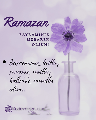 Bayram tebrik görseli, “İyi Bayramlar” yazılı sade tasarım