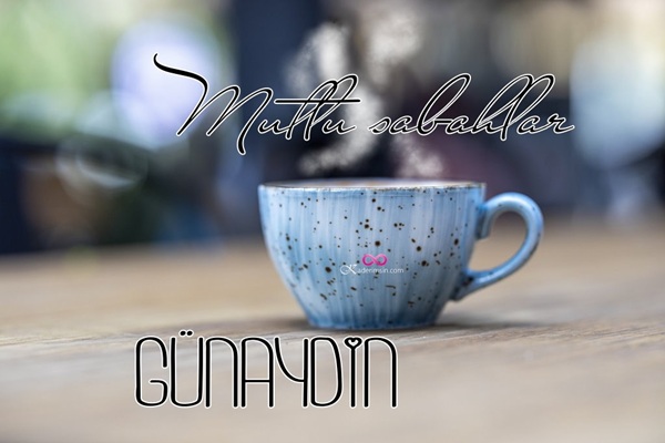 Kaligrafik yazı stiliyle süslenmiş sade günaydın görseli